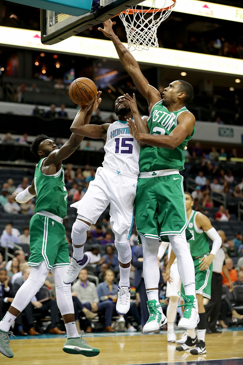 开云注册入口-今日2010年nba总决赛第三场湖人完胜凯尔特人