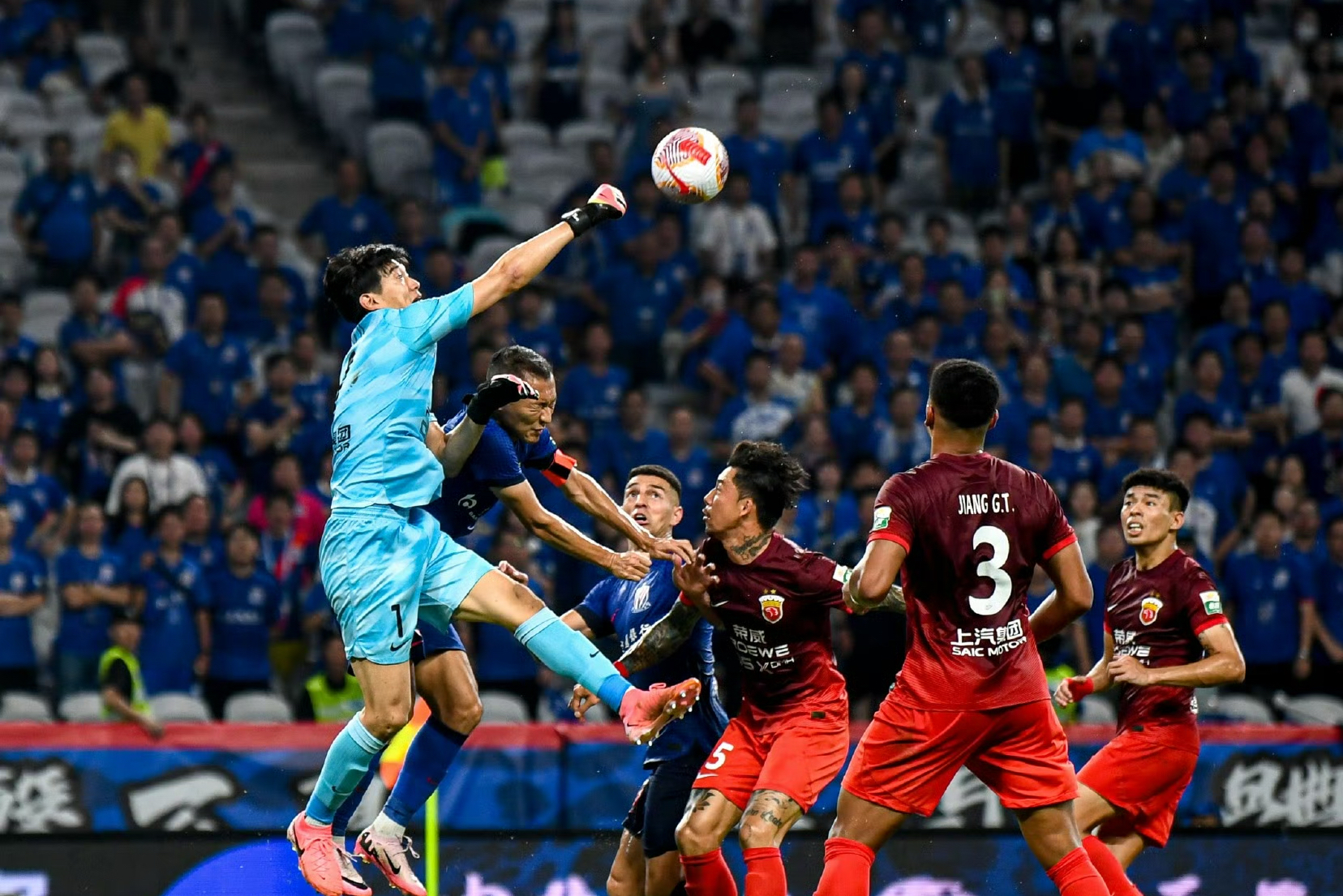 开云官网-包含上海申花围绕中超战术微调巴塞罗那围绕欧冠临场应变，这一次真的上海海港国际比赛日篮板制胜的词条