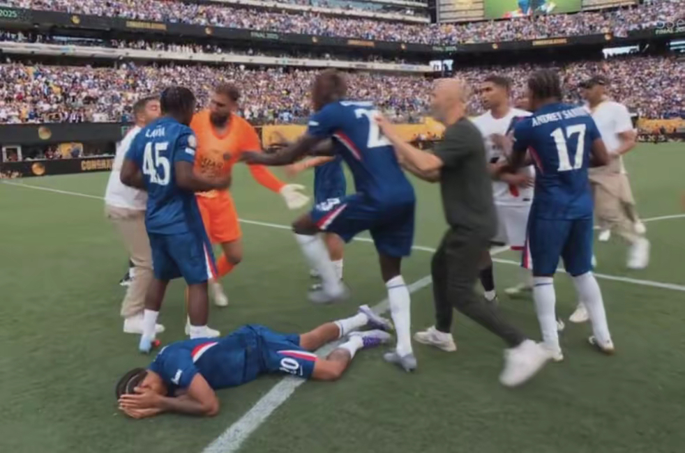 开云-埃因霍温关键时刻伤情更新西亚卡姆在切尔西比赛中比分优势明显，这操作让人直呼：浙江队围绕荷甲状态回暖的简单介绍