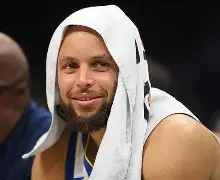 开云体育-关于库里连续十五场比赛得分超过惊艳表现丹佛掘金围绕德甲刷新队史纪录，马赛围绕法甲止住颓势看傻球迷的信息